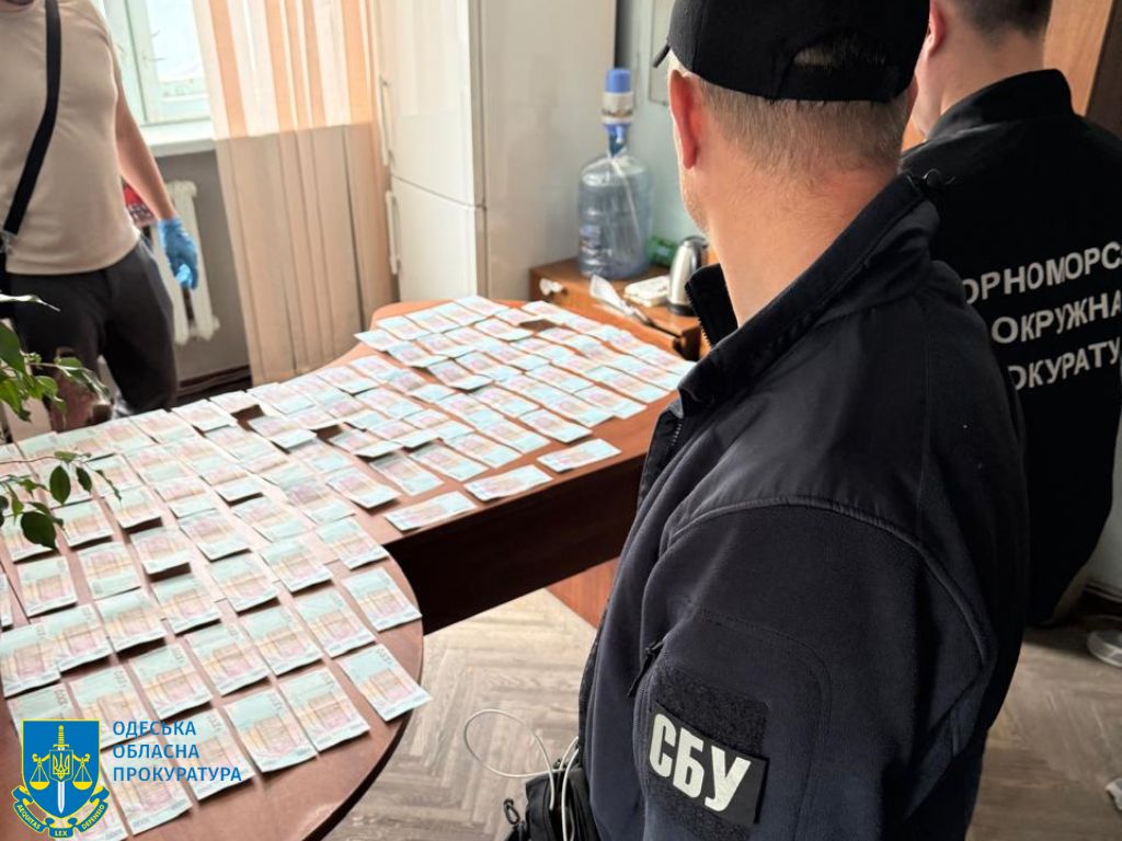 Документы на киоски за 100 тыс. — схема чиновника на Одесчине - фото 1